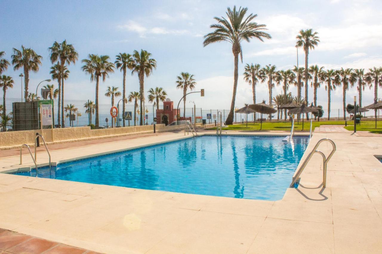 Aloha Playa Apartment With Ocean Views And Pools Benalmadena Exterior photo