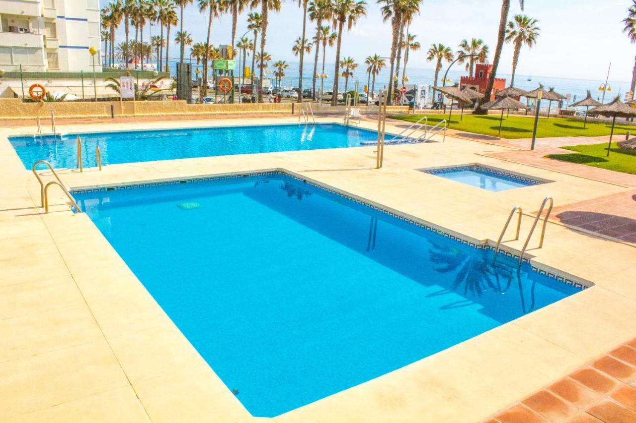 Aloha Playa Apartment With Ocean Views And Pools Benalmadena Exterior photo