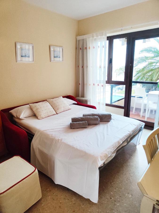 Aloha Playa Apartment With Ocean Views And Pools Benalmadena Exterior photo