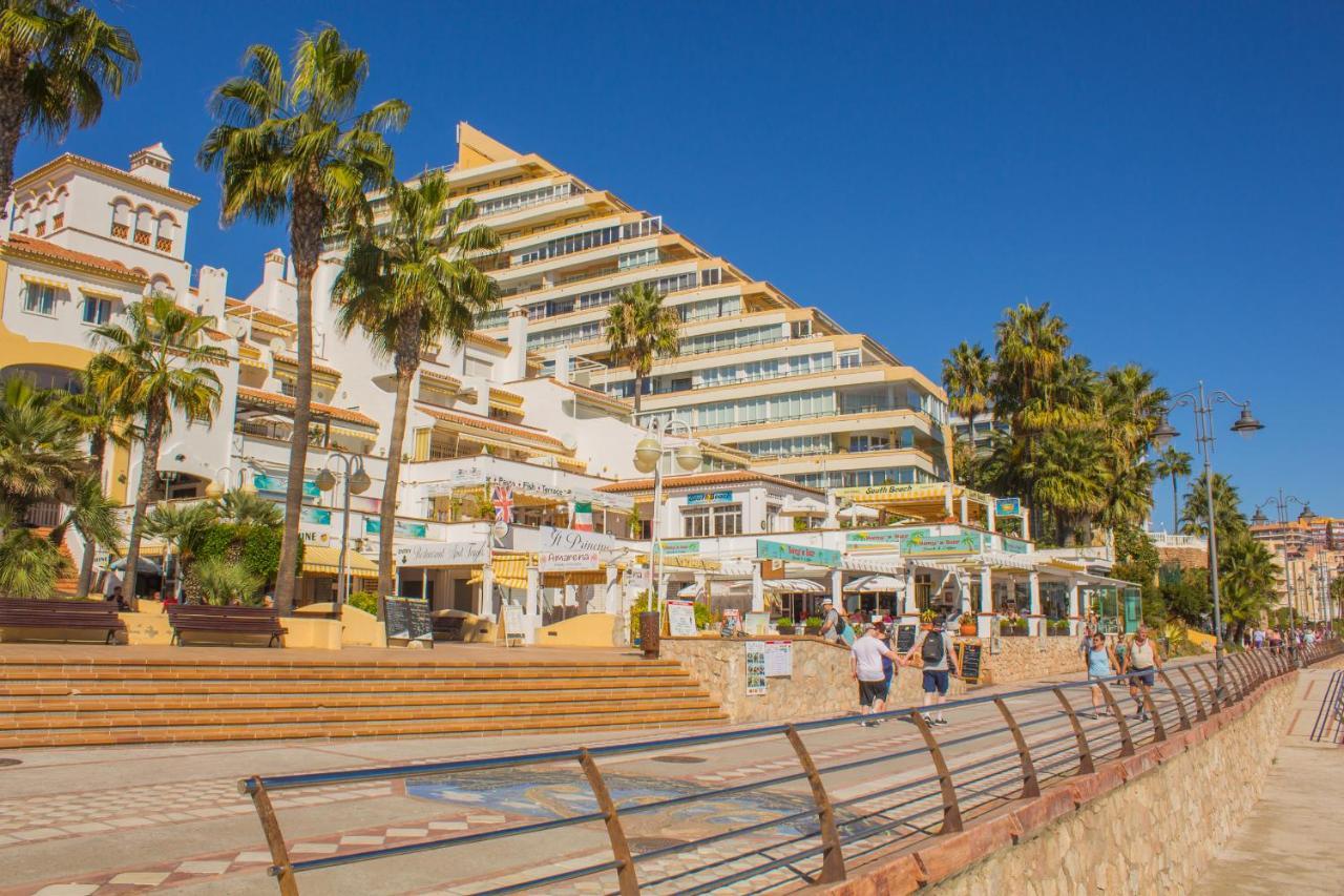 Aloha Playa Apartment With Ocean Views And Pools Benalmadena Exterior photo