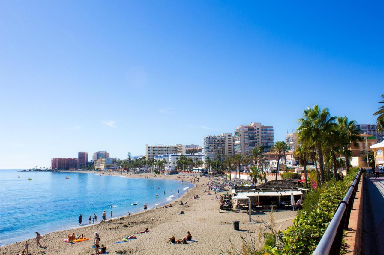 Aloha Playa Apartment With Ocean Views And Pools Benalmadena Exterior photo