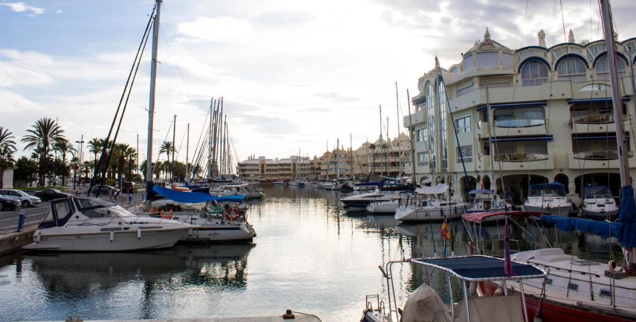 Aloha Playa Apartment With Ocean Views And Pools Benalmadena Exterior photo