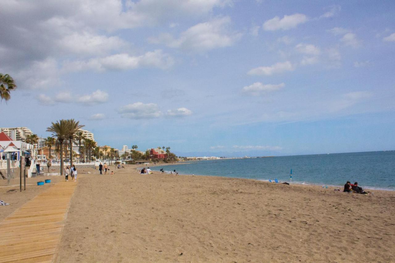 Aloha Playa Apartment With Ocean Views And Pools Benalmadena Exterior photo